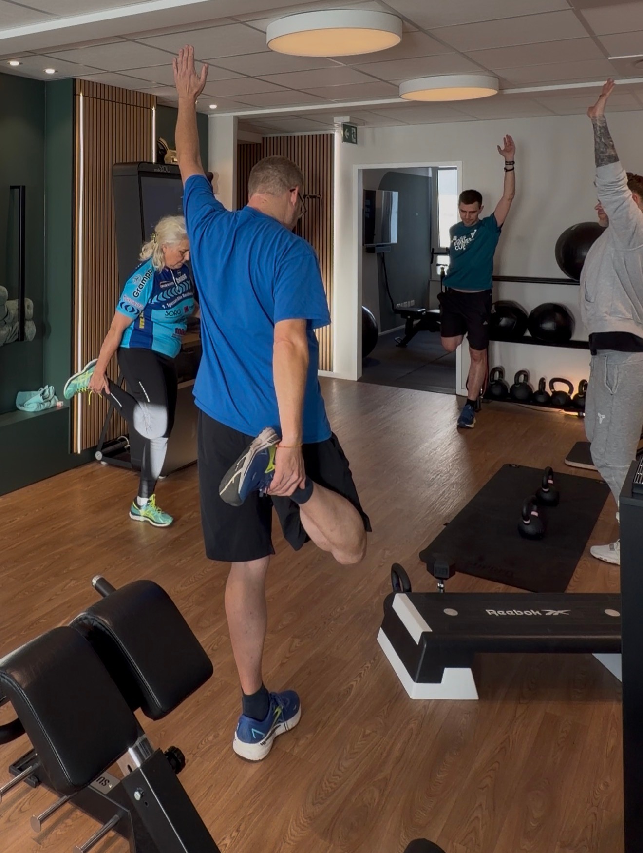 Gemeinsames Gleichgewichtstraining bei OptiCore